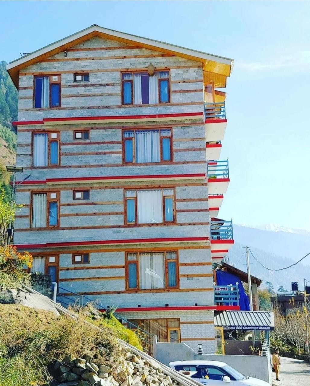 Hotel Himachal Heights Манали Экстерьер фото